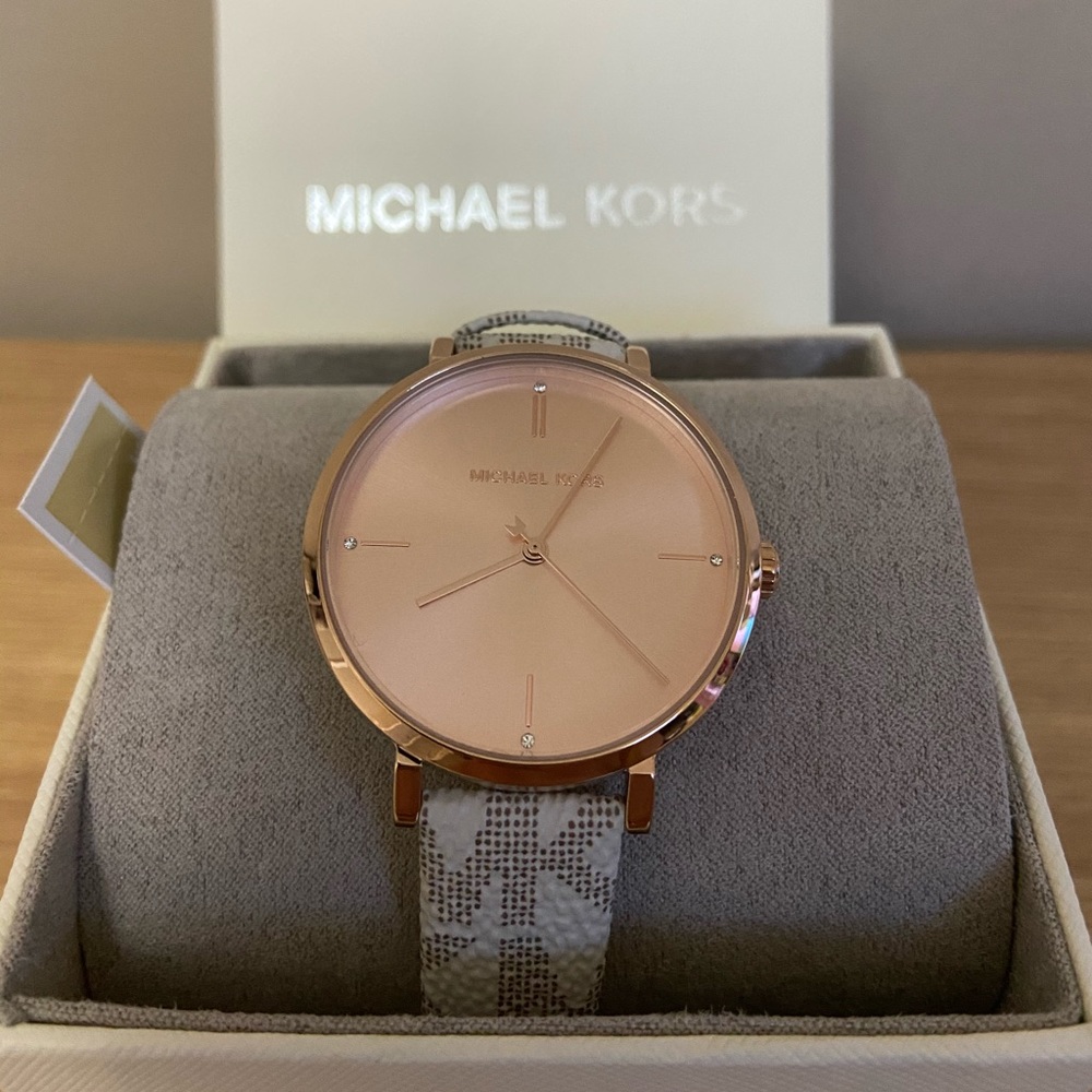 MK Watch